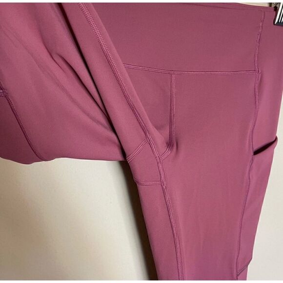 Lululemon Speed Up Tight 28" *Full-On Luxtreme
Moss Rose Size 4/ Excellent - Picture 7 of 10
